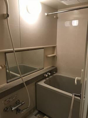 ステラメゾン下北沢の浴室|きれいなお風呂です