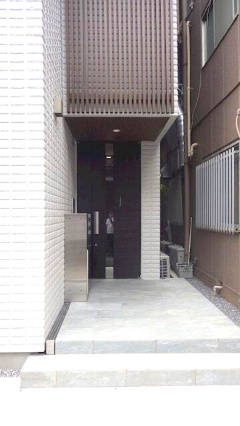 Ｍｏｎｄｏのエントランス|ゆとりのあるエントランスです