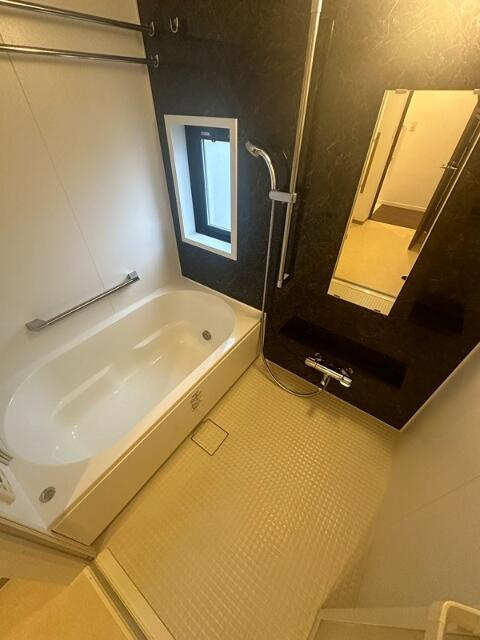 ラティエラ中野の浴室|日々の暮らしに欠かせないお風呂です