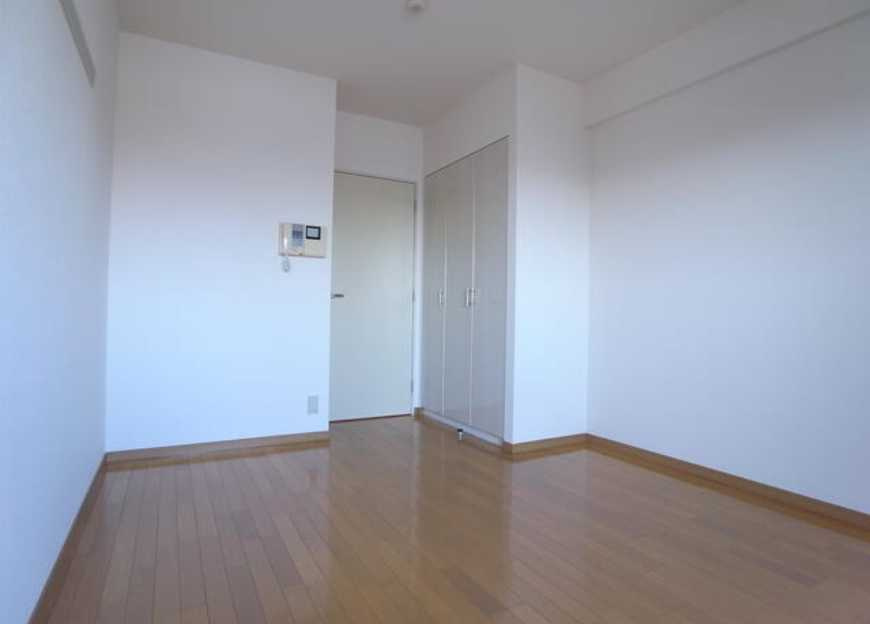 グランホース弐番館　駅徒歩２分　分譲賃貸　二人入居可の居間・リビング