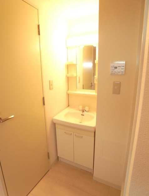 グランホース弐番館　駅徒歩２分　分譲賃貸　二人入居可の洗面所