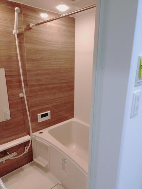 ＥＩＪＵ富士見台駅前の浴室|コンパクトで使いやすいお風呂です