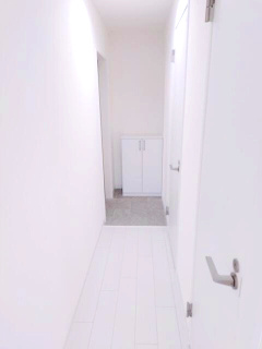 ＥＩＪＵ富士見台駅前の玄関|明るい玄関です