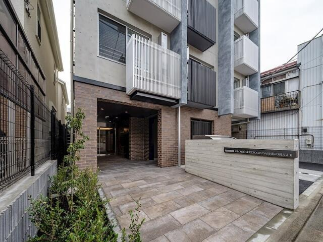 グローリオシェルト武蔵小杉　ＩＩのエントランス|ゆとりのあるエントランスです