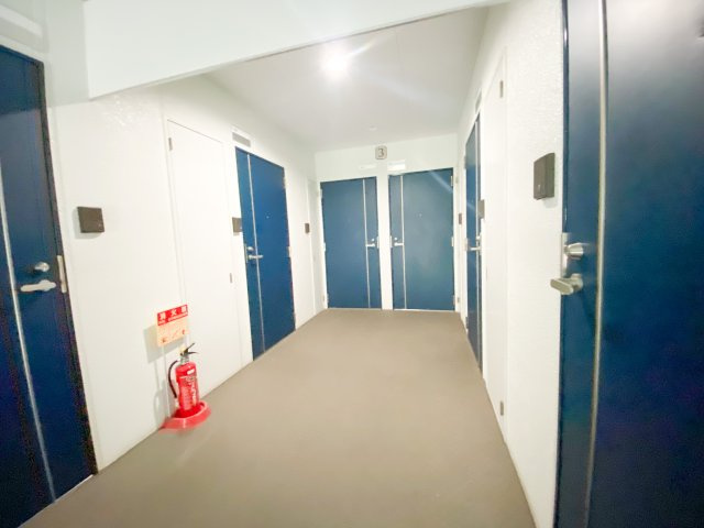 ホワイトヴィラ杉本のロビー