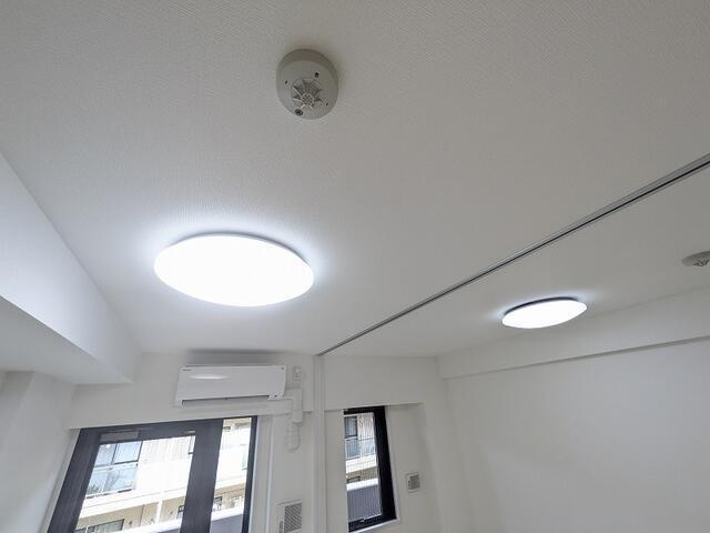 パレステージ鷺宮の設備| 室内照明付きですぐ新生活スタート