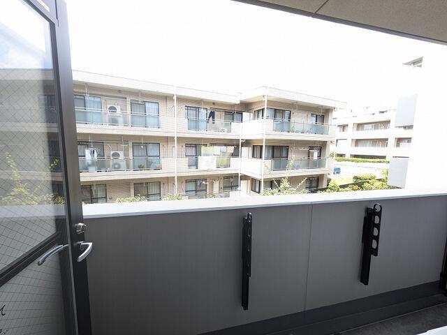 パレステージ鷺宮のバルコニー|洗濯物も干しやすいバルコニー 