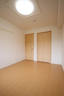 【洋室】 | カーサ・フローレス