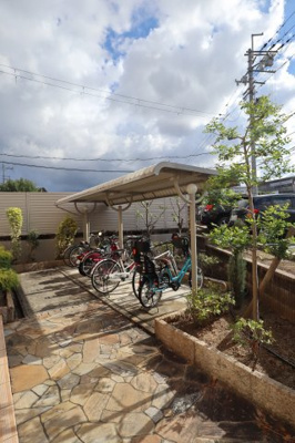 【その他共用部分】 | カーサ・フローレス | 駐輪場