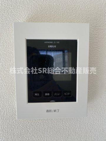 稲葉1丁目中古戸建の防犯設備|モニター付きインターホンがあり女性やお子様にも安心です！3Fにも設置されています。