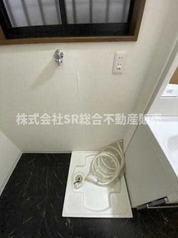 稲葉1丁目中古戸建のランドリースペース|室内洗濯機置場がございます