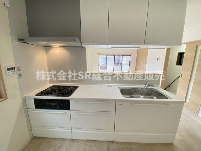 稲葉1丁目中古戸建のキッチン|人気の高いカウンターキッチン♪設備が充実しており快適にお料理できます！