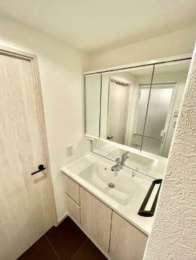 【独立洗面台】 | レジディア笹塚 | 嬉しい独立洗面台付き。