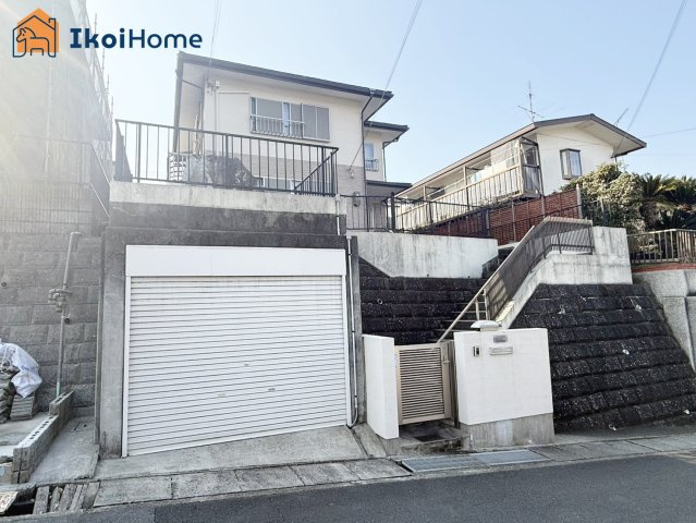 神戸市西区秋葉台3丁目　中古戸建の外観|「木幡」駅徒歩8分で通勤通学に便利な立地！住友不動産の新築そっくりさんに改装済、リフォーム箇所多数！