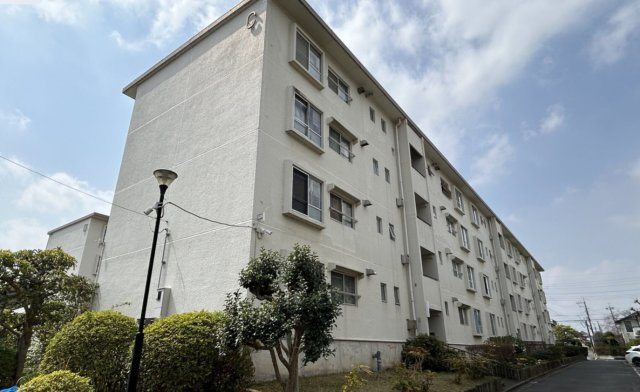 久寺家マンションC棟の外観