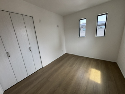 【洋室】 | 神戸市西区南別府4丁目　新築戸建B号棟　仲介手数料無料！ | 広々とした洋室です