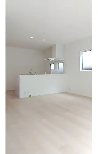 佐伯区三宅3丁目　№36528のキッチン|リビング全体を見渡せる
対面式キッチンです。