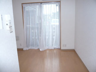 【居間・リビング】 | ウィンマックス国立 | 写真は別部屋参考・イメージです。