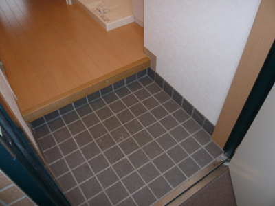 【玄関】 | ウィンマックス国立 | 写真は別部屋参考・イメージです。