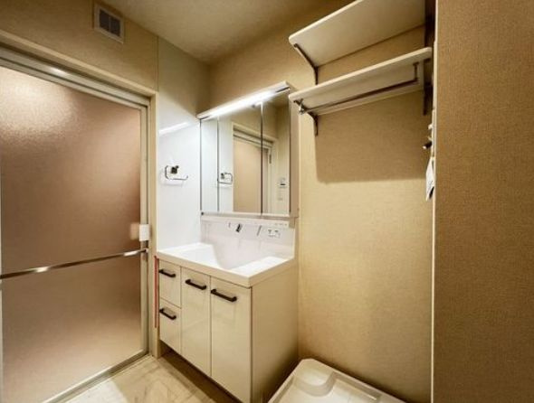 オーキッドの独立洗面台|別号室参考写真です。