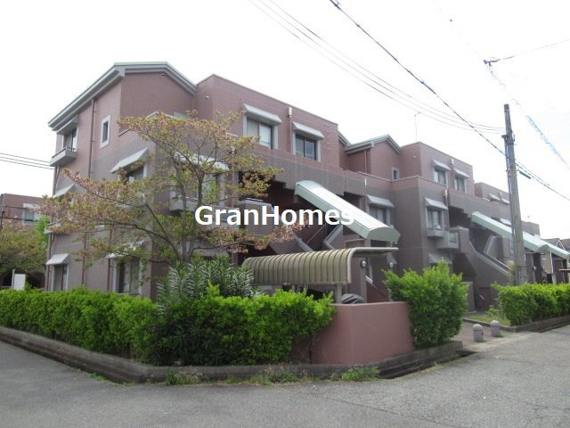 アグロスの外観