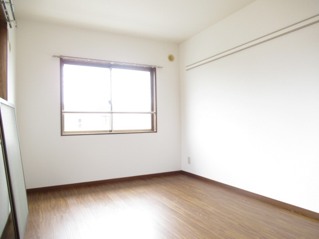 アグロスの子供部屋