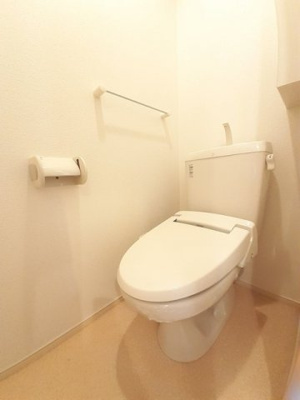 【トイレ】 | ベル・アロッジオ | 清潔感のあるトイレです