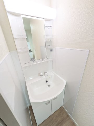 フラットさつきの独立洗面台