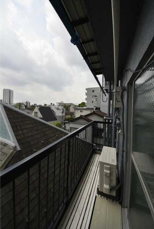 ドエル大橋　南向き　角部屋　ルームシェア相談のバルコニー