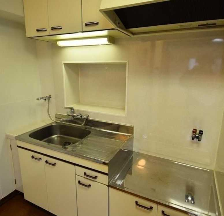 ドエル大橋　南向き　角部屋　ルームシェア相談のキッチン