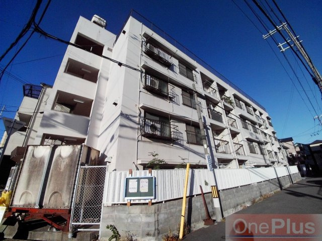 大石北町マンションの外観