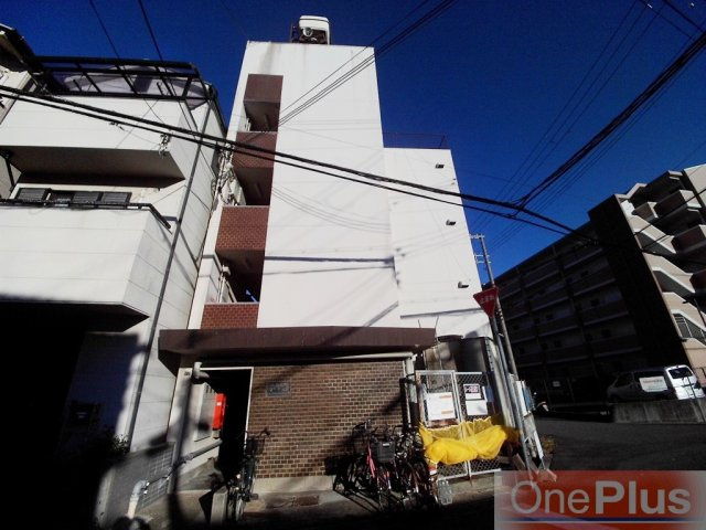 大石北町マンションのエントランス