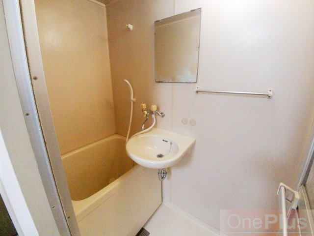 大石北町マンションの浴室