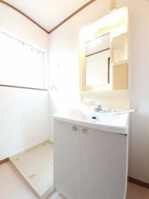 【洗面所】 | パルク・フローランテ | 広い洗面スペース