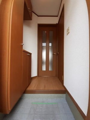 【玄関】 | パルク・フローランテ | ゆったりとした玄関です