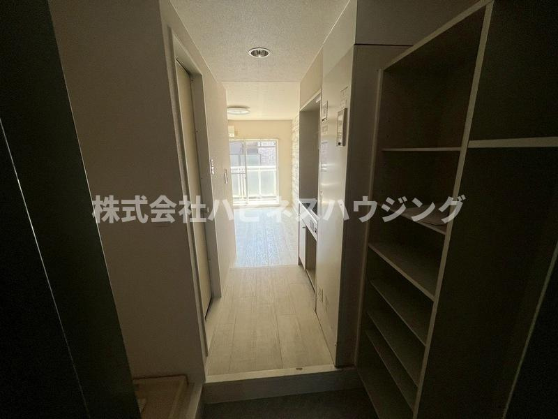 クレセントコート柏の玄関