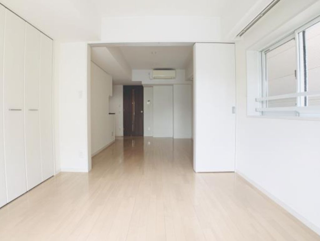 杉船ビル常盤の洋室