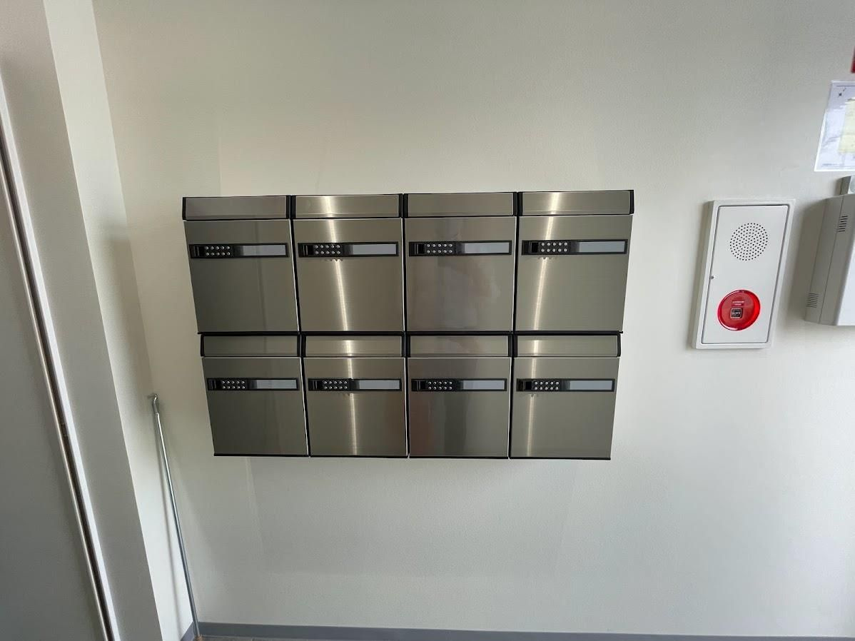 近江八幡市出町の事務所のその他共用部分|集合ポスト