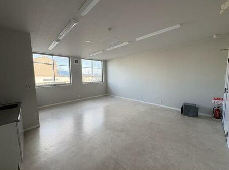 近江八幡市出町の事務所の内装|物件の内装です