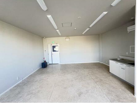 近江八幡市出町の事務所の内装|内装です