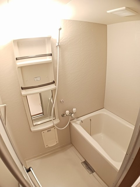 レジデンス藤の浴室|バス