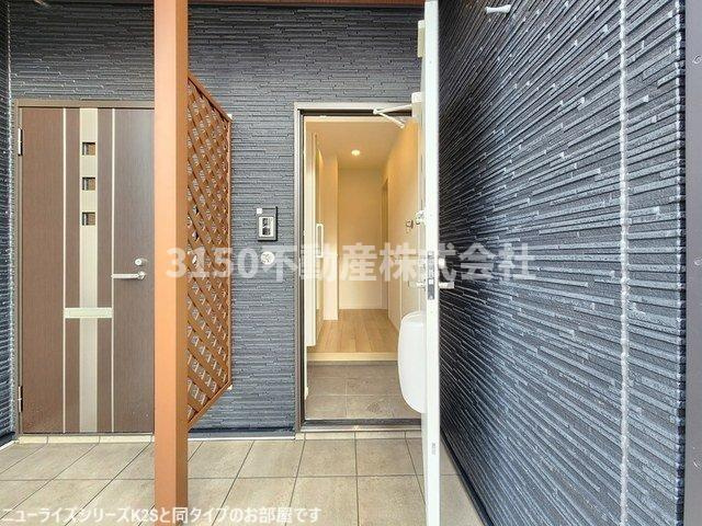 ウイング　フィールドⅡの玄関