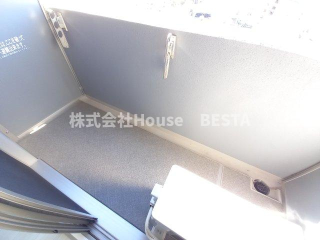 レジデンス神戸ヴェルノのバルコニー