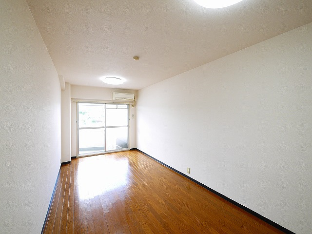 SSKビルの洋室|個人の部屋や寝室として使える洋室です