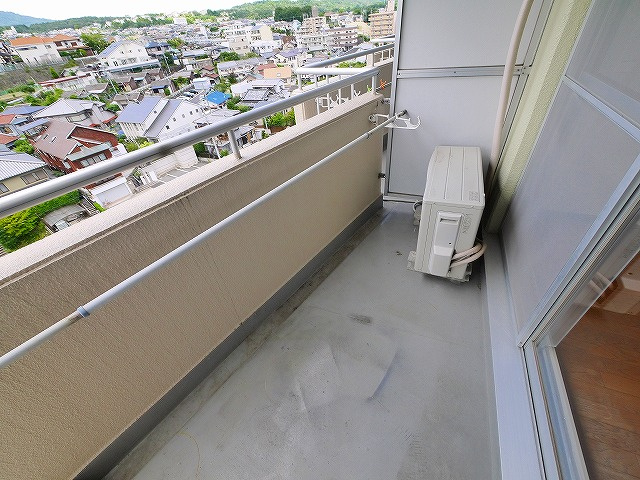 SSKビルのバルコニー|外からの目が気にならないバルコニーで洗濯物が干せます