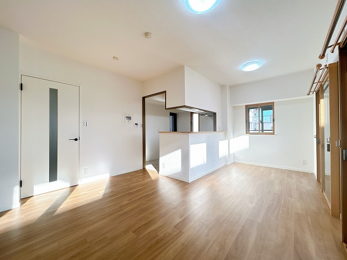 グローリアス安城日の出町の居間・リビング