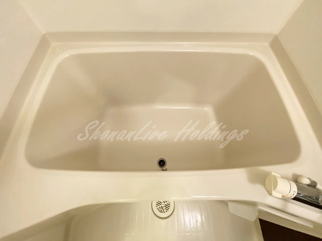 藤沢市円行のアパートの浴室