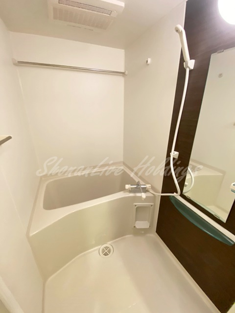 藤沢市円行のアパートの浴室|浴室乾燥もあり女性の方も安心♪