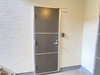 【玄関】 | フジパレス浜寺石津Ⅱ番館 | 明るい玄関です