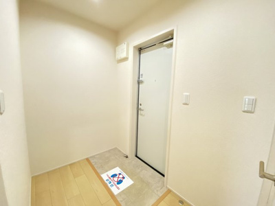 【玄関】 | フジパレス浜寺石津Ⅱ番館 | 落ち着いた玄関です